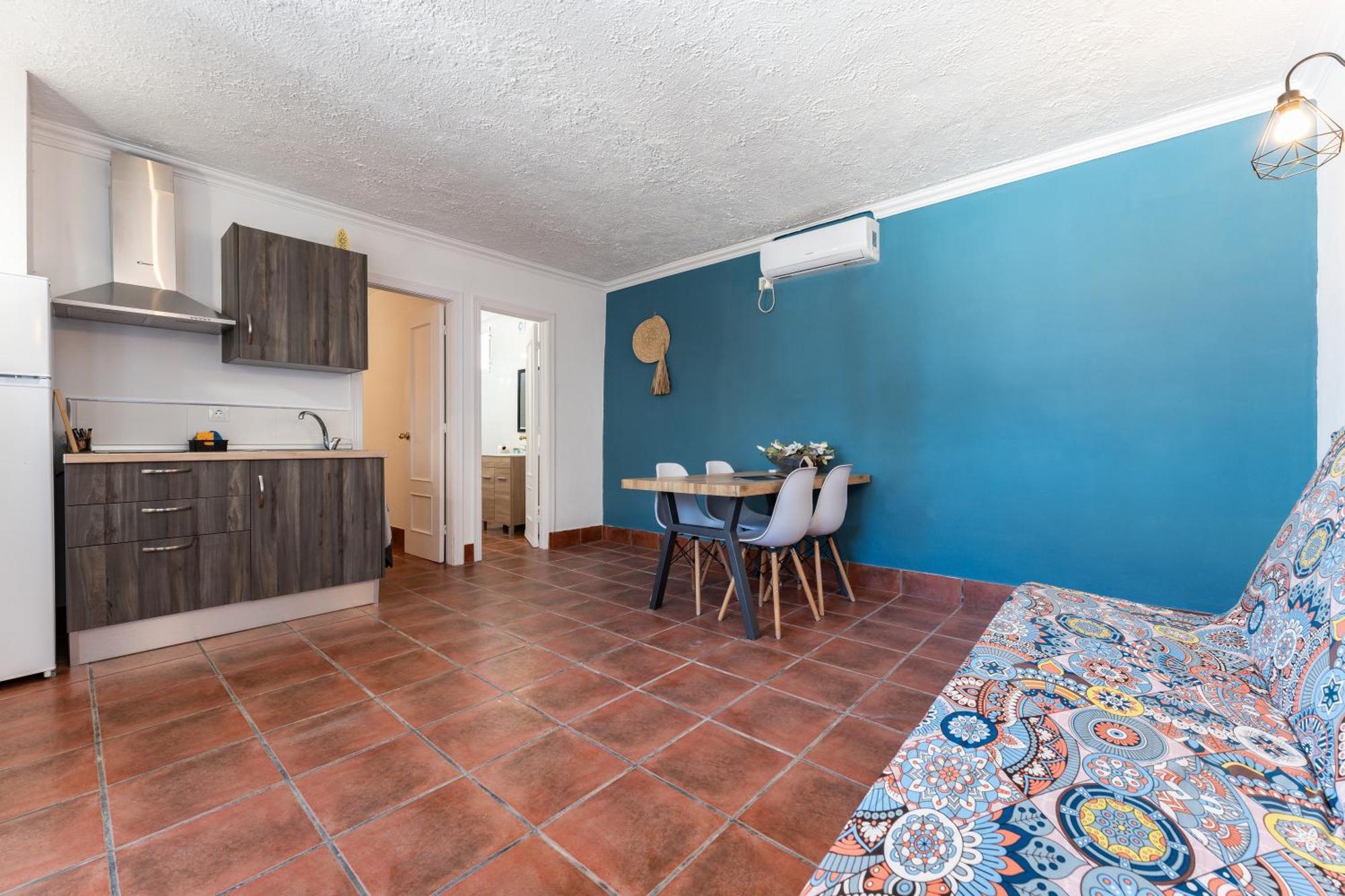 La Casa De Familia Bed & Breakfast Malaga Exterior photo