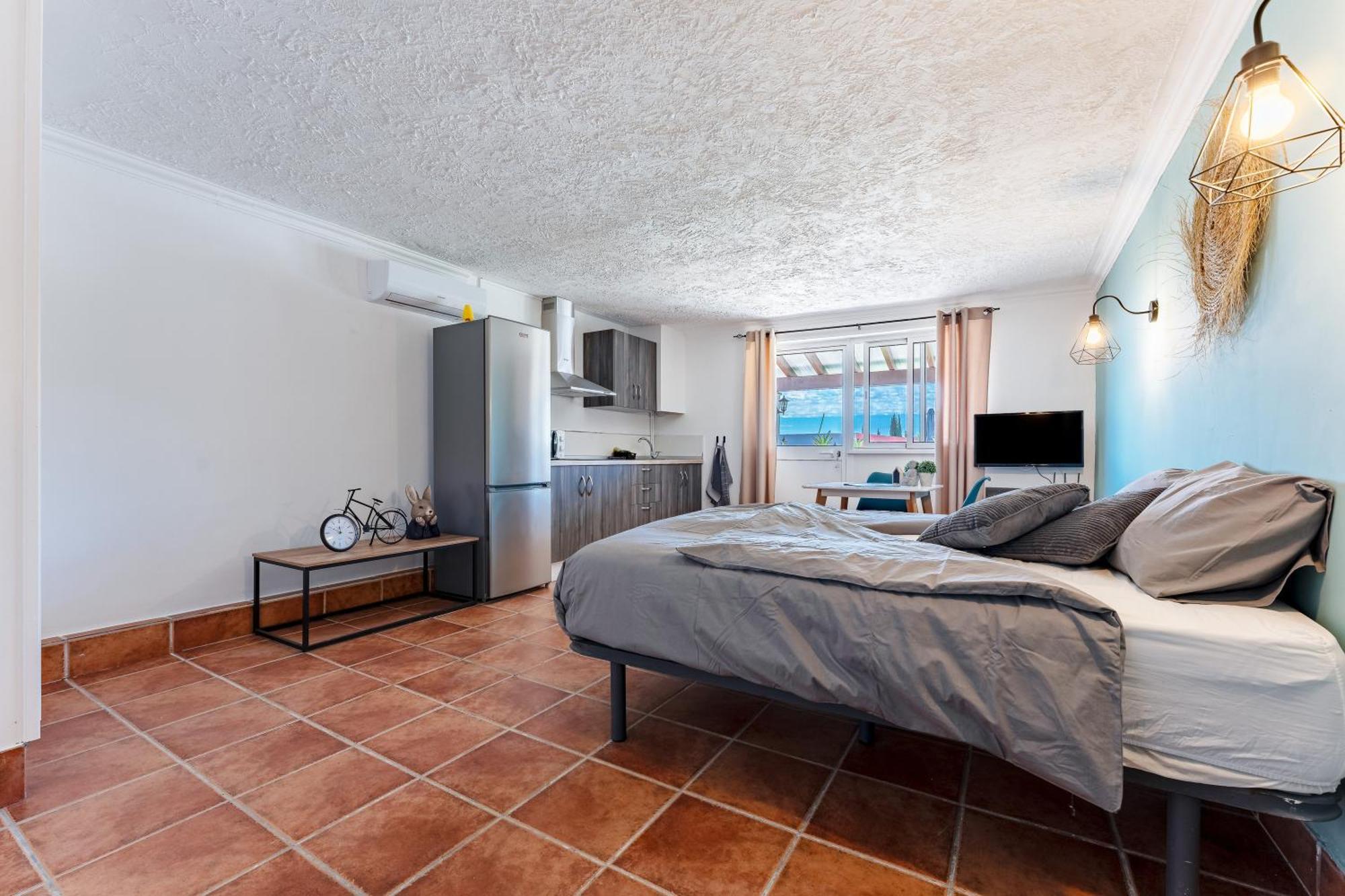 La Casa De Familia Bed & Breakfast Malaga Exterior photo